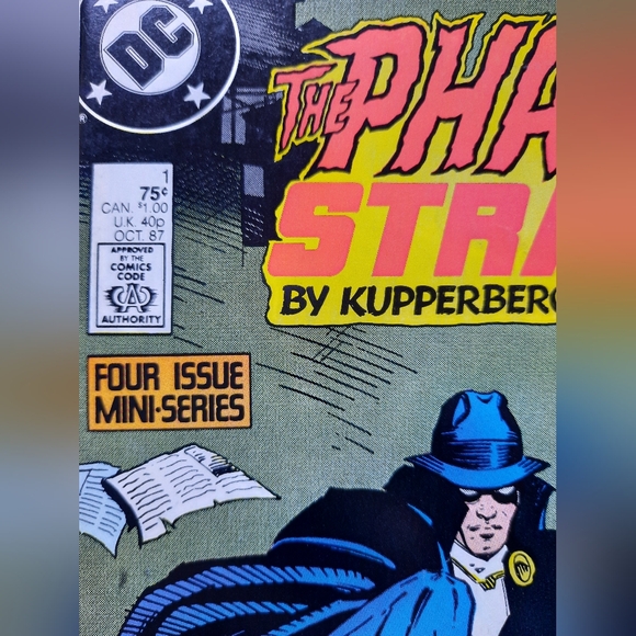 1987 The Phantom Stranger Comics - Picture 3 of 4